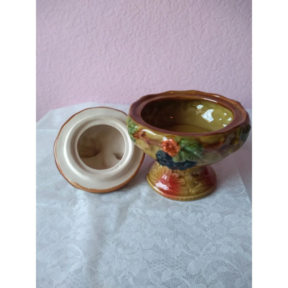 Vintage Ceramic Lidded Candy‎ Dish Pedestal Fruit Design Kitchen Decor
